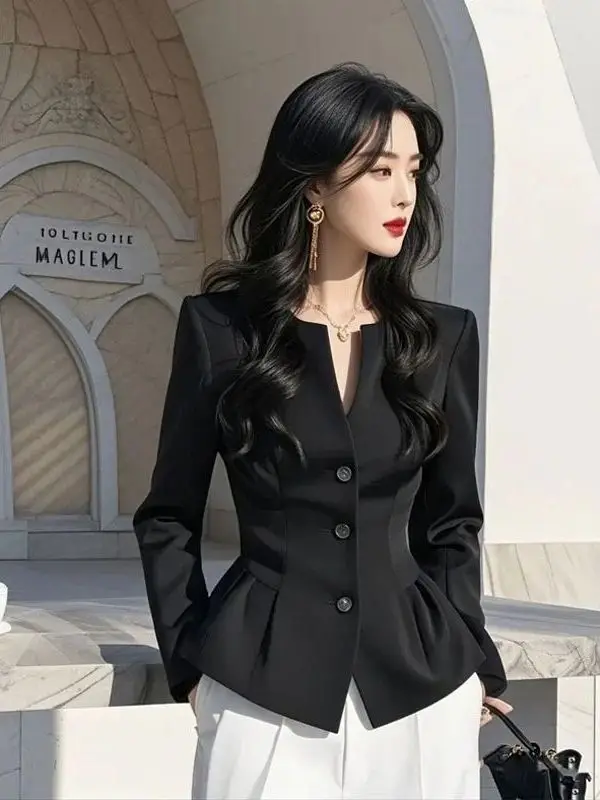 Elegant White Shirt Women's Fashionable Slim Fit Spring New Style Luxury Sensation Special Design Top Button up V-Neck Long S...