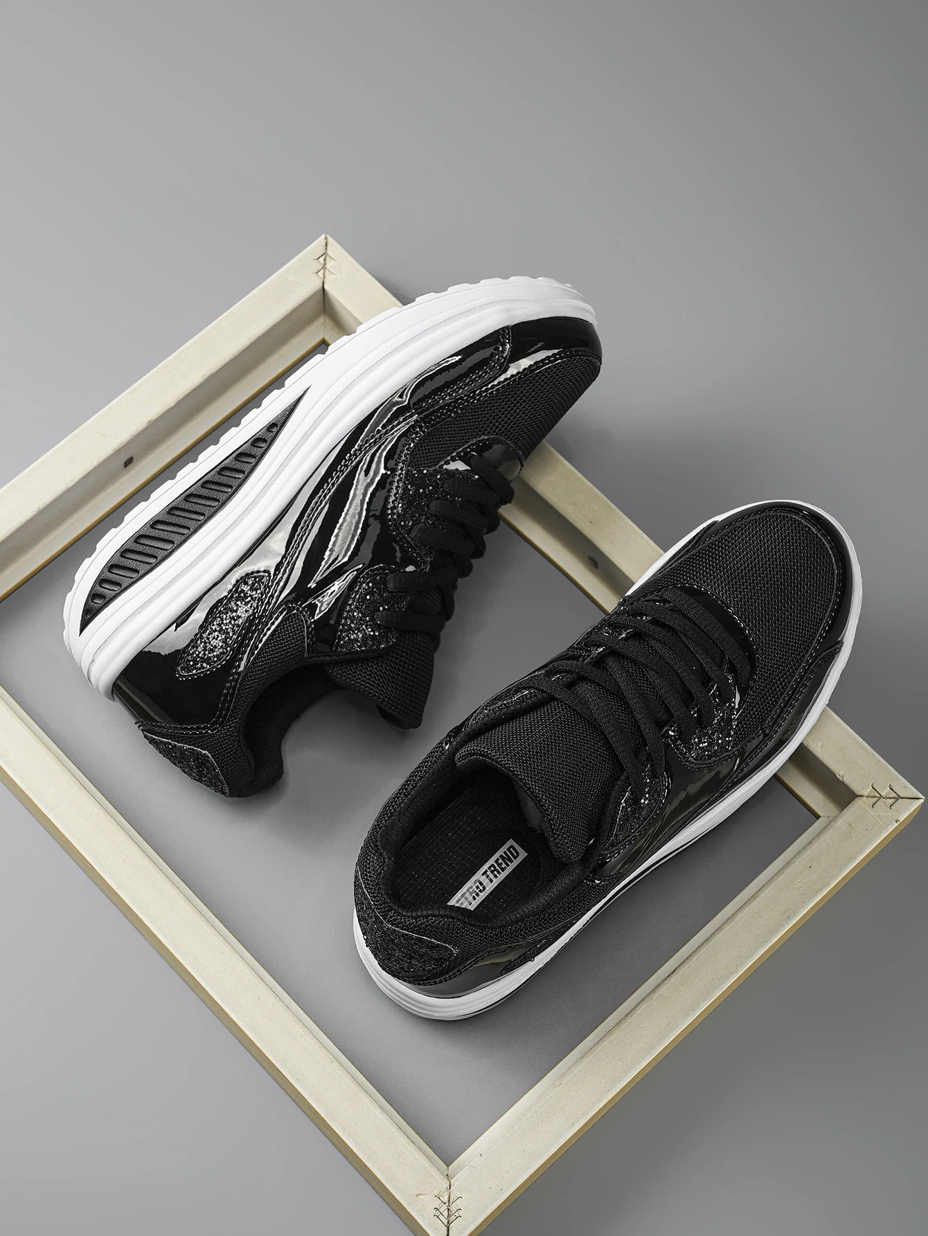 Damen-Outdoor-Wanderschuhe und Laufschuhe in großen Größen, bequeme, vielseitige und modische Sportschuhe für Paare zum Training – Detail 2