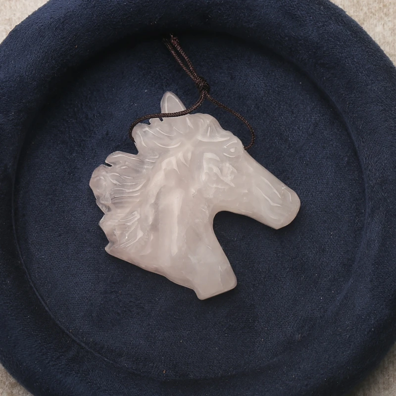 

Rose Quartz Handcarved Horse Head Pendant Bead Fashion Jewelry Accessory Stone Necklace Jewelry 42x40x9mm 25.5g