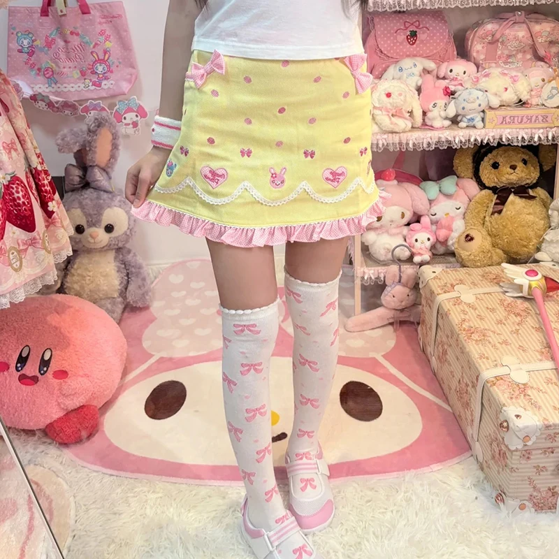 ญี่ปุ่นกระโปรงมินิน่ารักสาวหวานแขนสั้นกระโปรงสีเหลือง Harajuku ผู้หญิง Lolita Kawaii การ์ตูน Y2k ฤดูร้อน 2024 กระโปรง