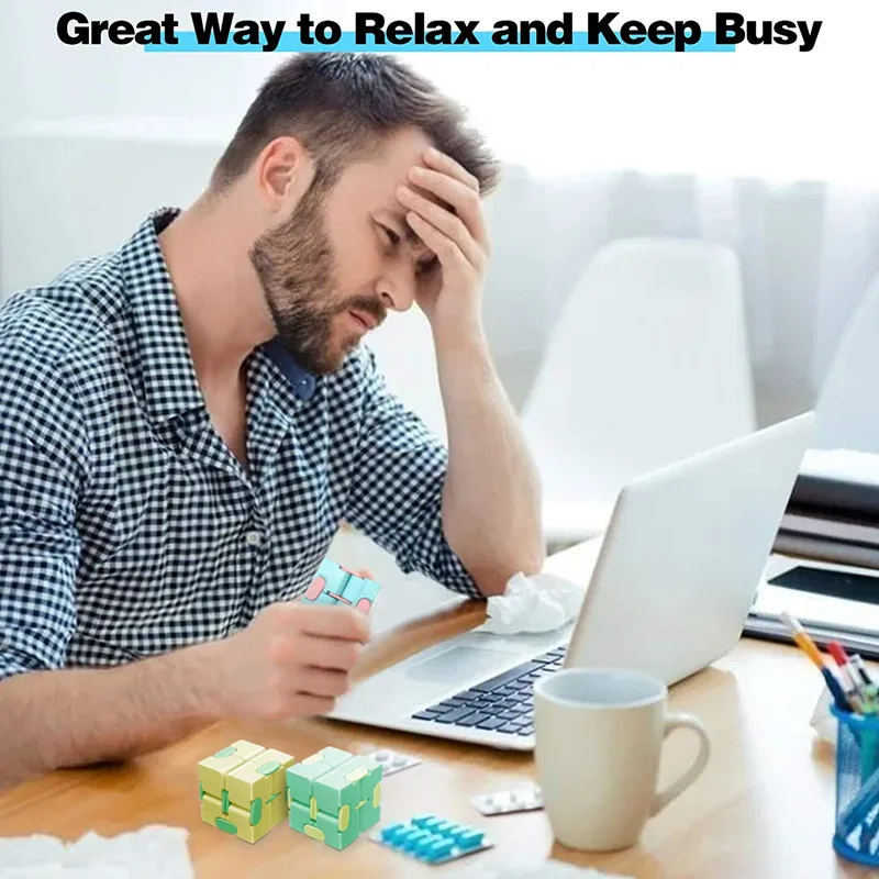 ลูกบาศก์มายากล ของเล่นคลายเครียดสำหรับผู้ใหญ่ ลูกบาศก์พลิกได้ไม่จำกัด ของเล่นเสริมพัฒนาการสำหรับเด็ก ของขวัญคริสต์มาสสำหรับเด็กที่มีความต้องการพิเศษ