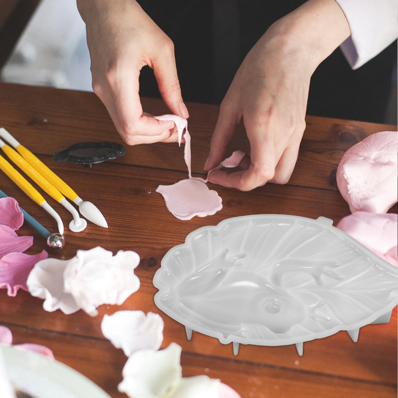 

Frog Ornament Mold Silicone Craft Epoxy Resin Casting Shaped Frog Leaf Design White Color Jewelry Accessories Parts