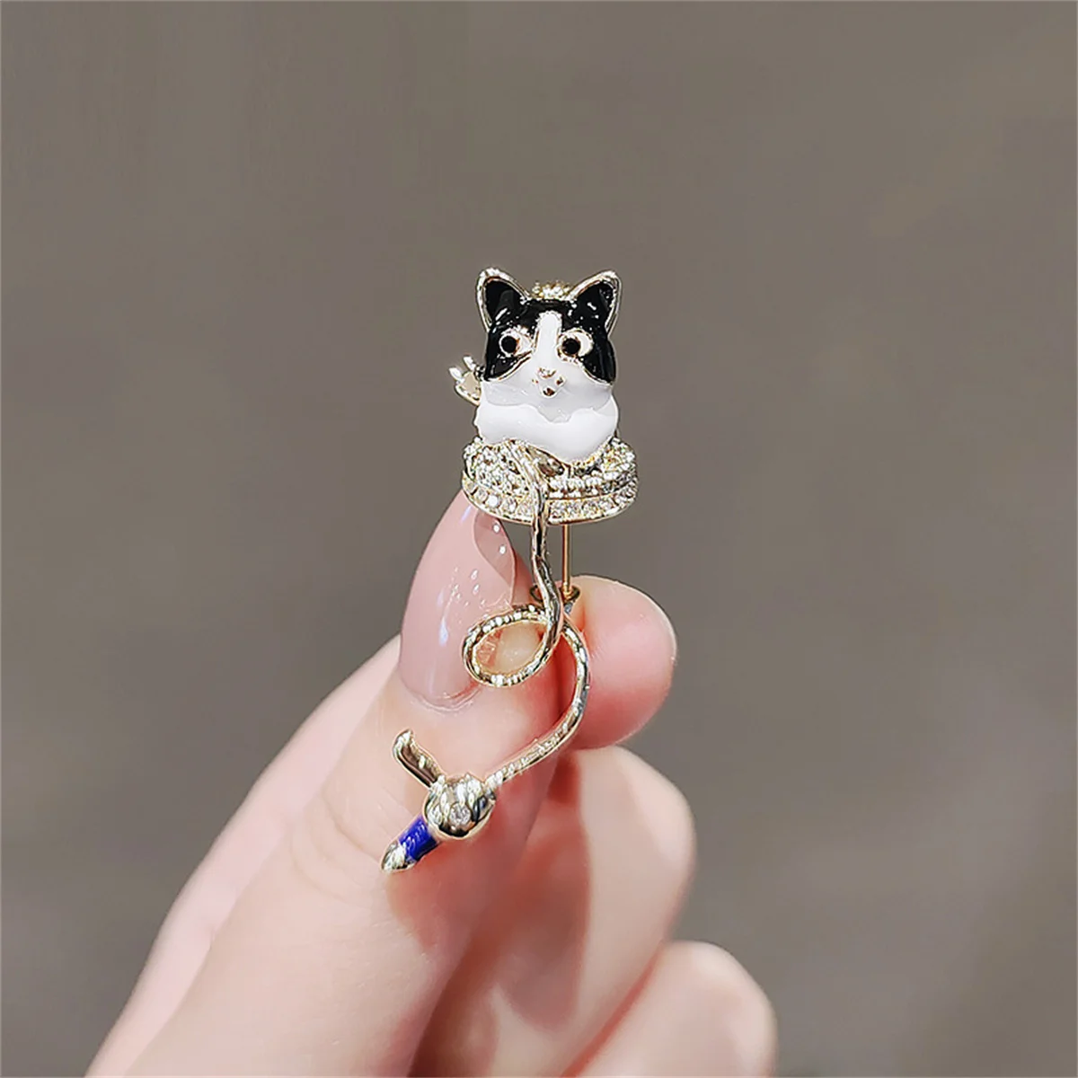 Rinhoo Cartoon Full Rhinestone Cat Brooch For Women Cute Cherry Blossom Long Tail Kitten Enamel Pins Small Animal Badge Jewelry