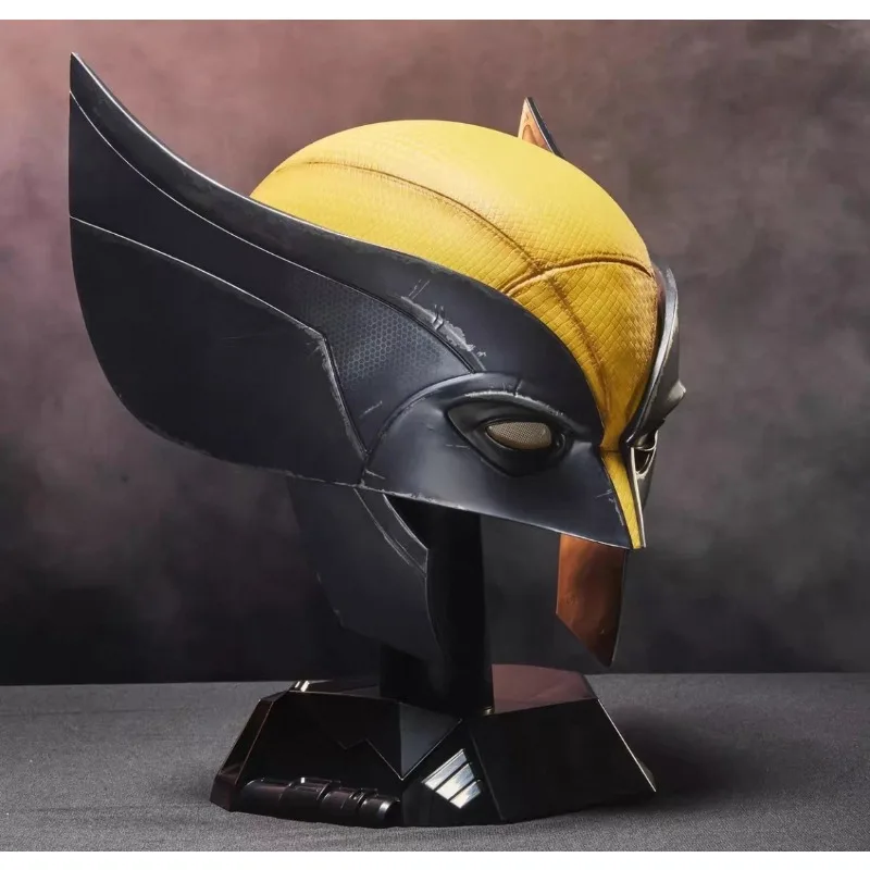 

New Original Hasbro Marvel Legend Series DEADPOOL WOLVERINE Gold Color Helmet Mask Action Figure Toys