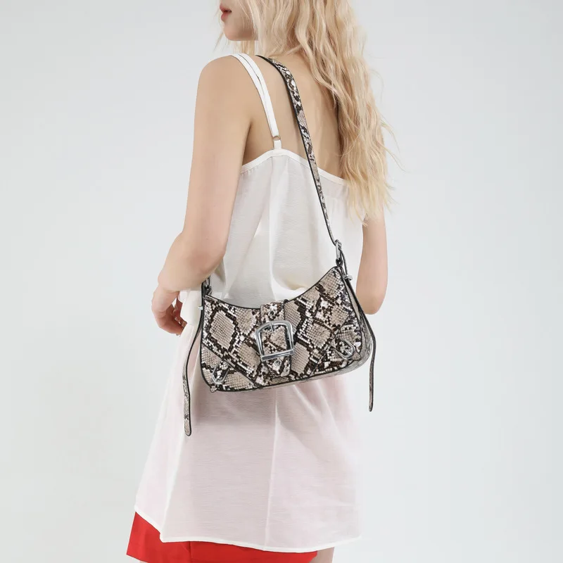 

2025 Fashion Crossbody Bag for Women, Korean Style Large Capacity Shoulder Bag Casual Commuting Underarm Purse