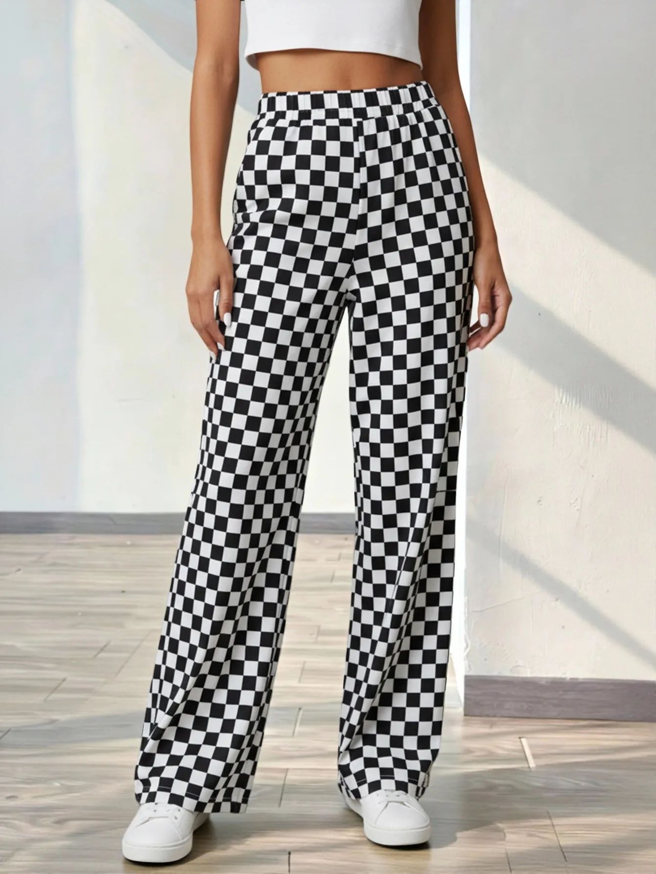 Women's Black White Checkerboard Print Wide Leg Pants Elastic Waist Casual Trousers with Side Pockets for Comfortable Wear