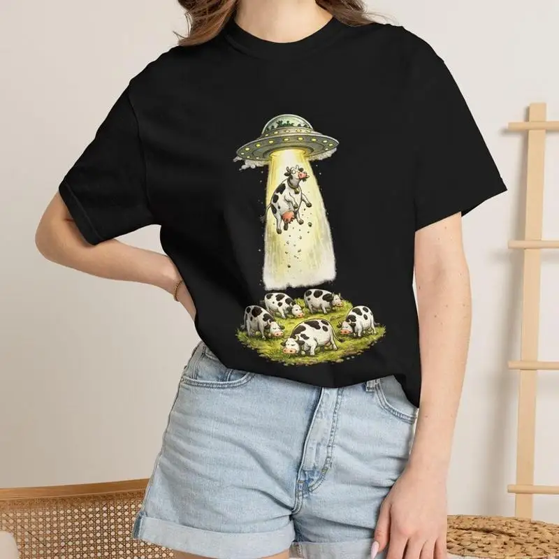 Cow Abduction UFO Alien Spaceship Cows T-Shirt