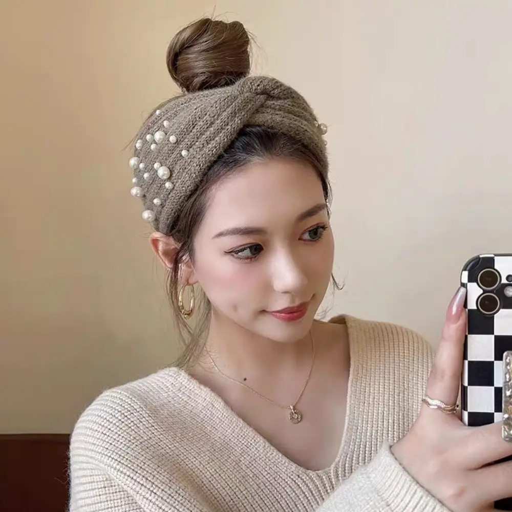 

Вязаная повязка для волос с бантом-бабочкой для женщин, зимняя теплая повязка с жемчугом, ветрозащитный ободок для волос, однотонная эластичная повязка для волос в стиле INS