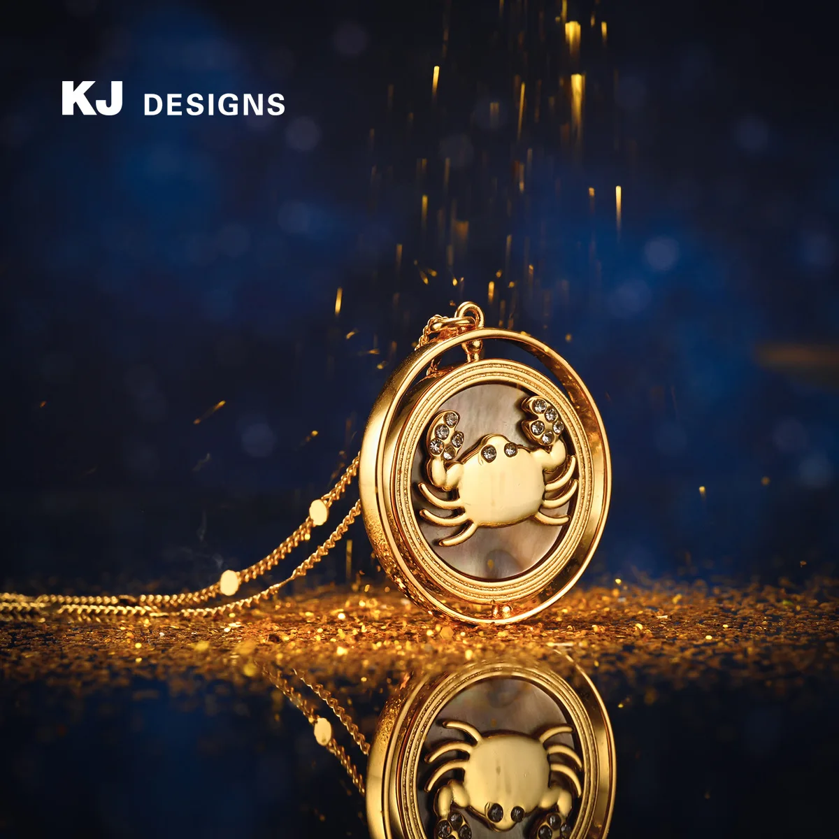 Kenjie copper-plated real gold twelve constellations Cancer pendant necklace rotatable double-sided pattern black shell inlaid n