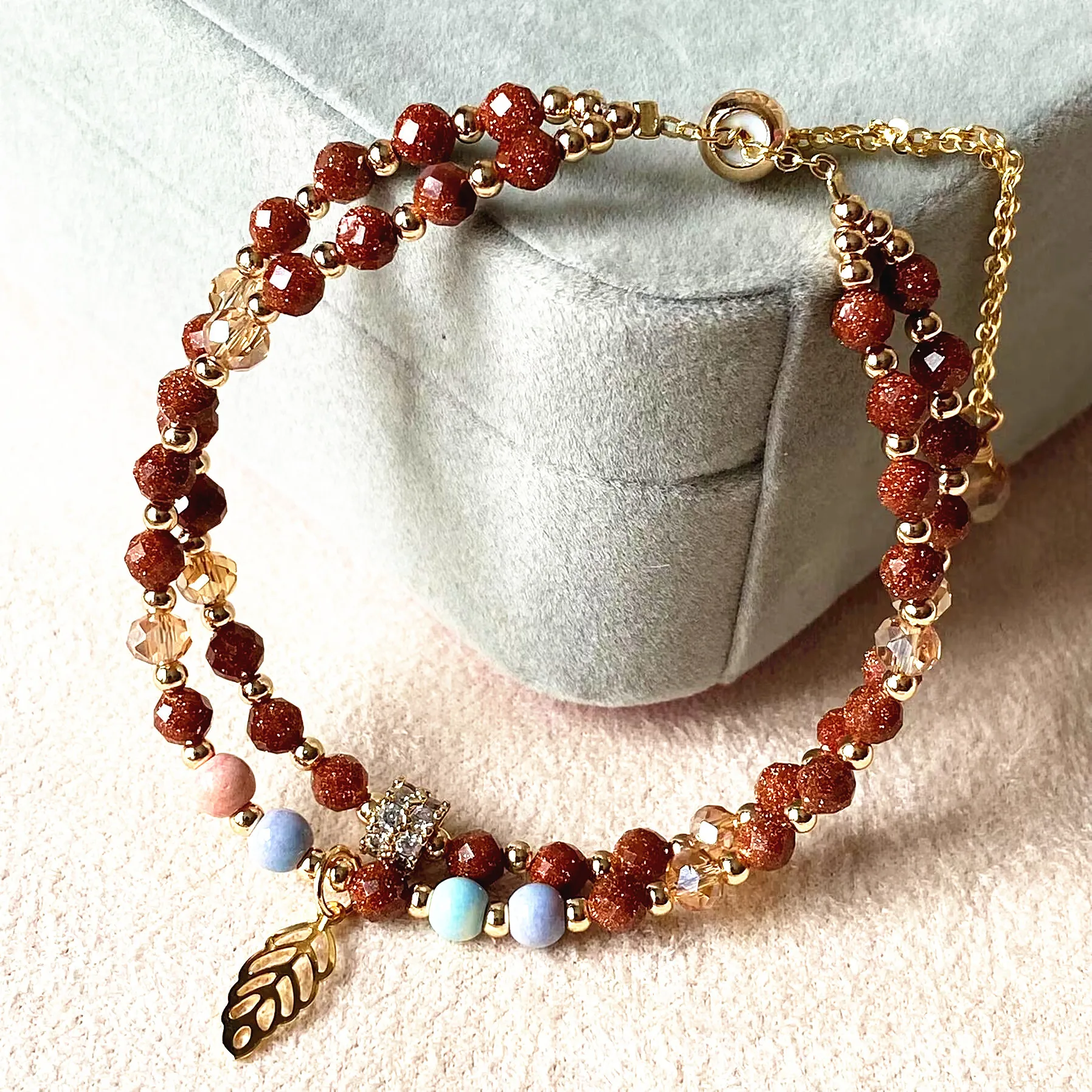 

Китайский стиль, золотой песчаник, натуральный гране с радужным камнем, двойной круглый браслет, нишевый дизайн, вспышка, красная ручная веревка, ювелирные изделия