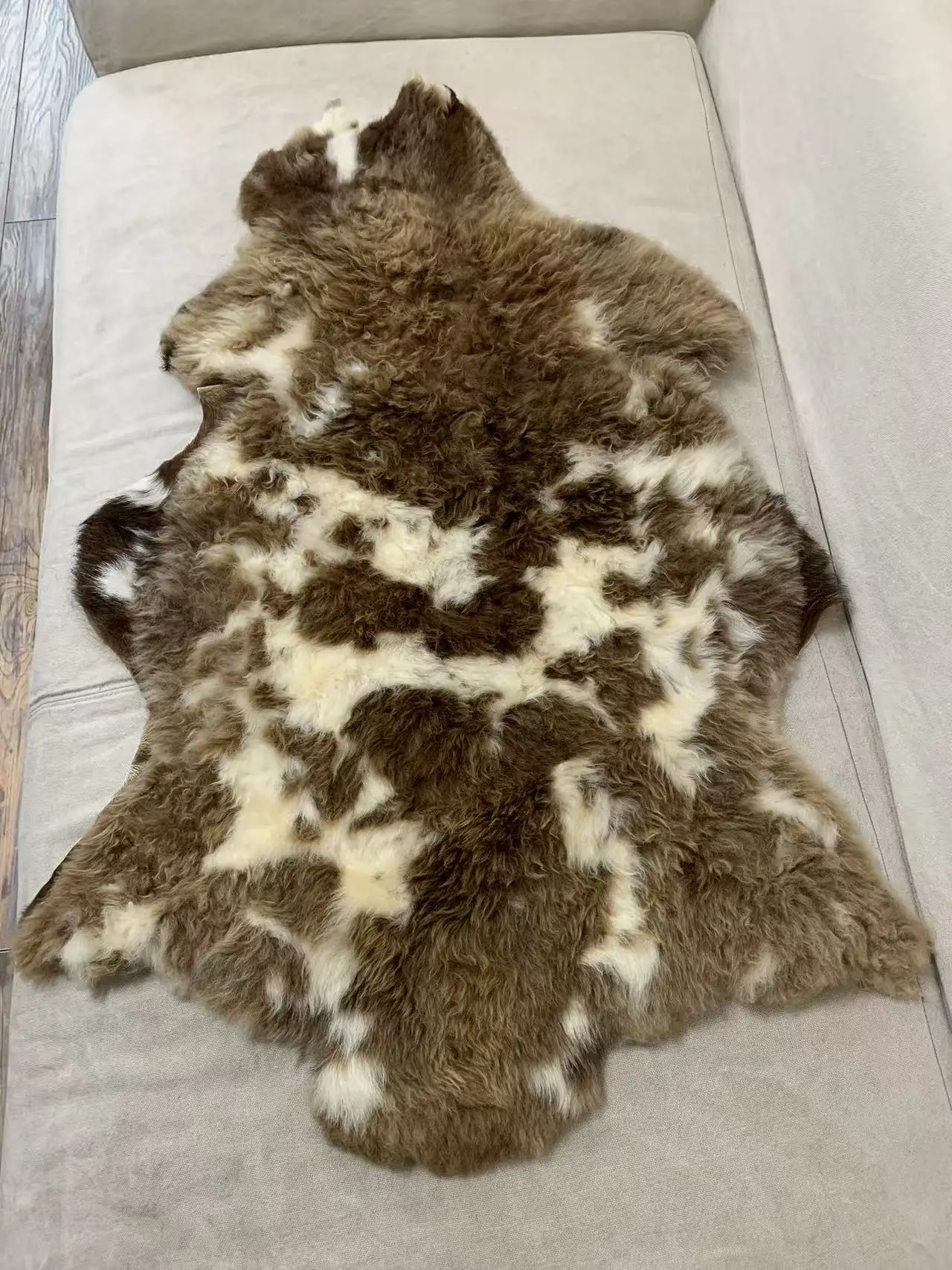 

Natural Colorful 100% sheep fur,Rare gradient colors Furry bedside blanket, leisure sofa cushion whole wool