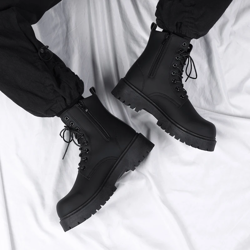 شتاء جديد أسود الرجال عالية أعلى الدانتيل يصل خفيفة الوزن وعصرية دراجة نارية أحذية رجالية المضادة للانزلاق أحذية كاجوال موضة الاتجاه