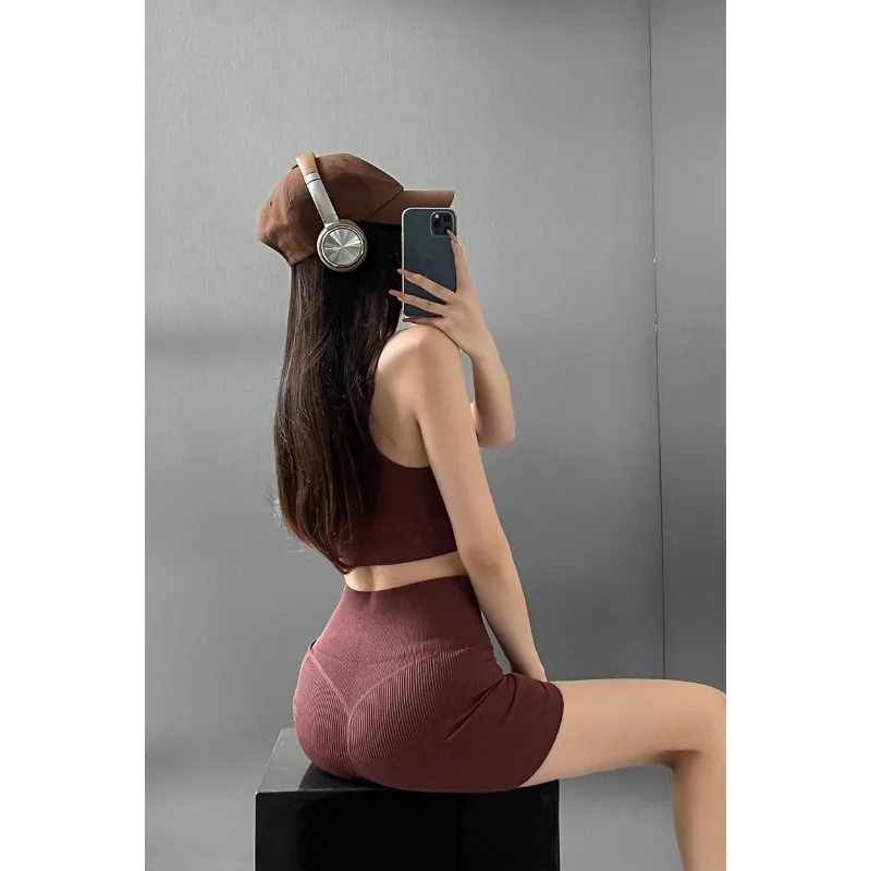 Conjunto de dos piezas de Color sólido para mujer, camisetas sin mangas con cuello Halter, pantalones de Yoga informales de cintura alta, estilo americano, Sexy, ajustado, deportivo, Fitness