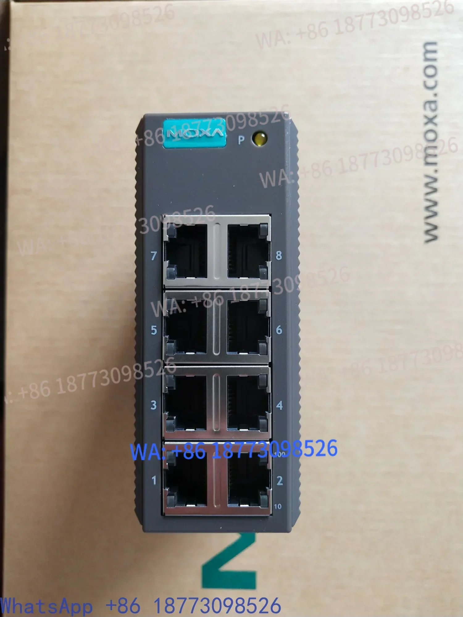 

Промышленный коммутатор MOXA EDS-208 с 8 портами