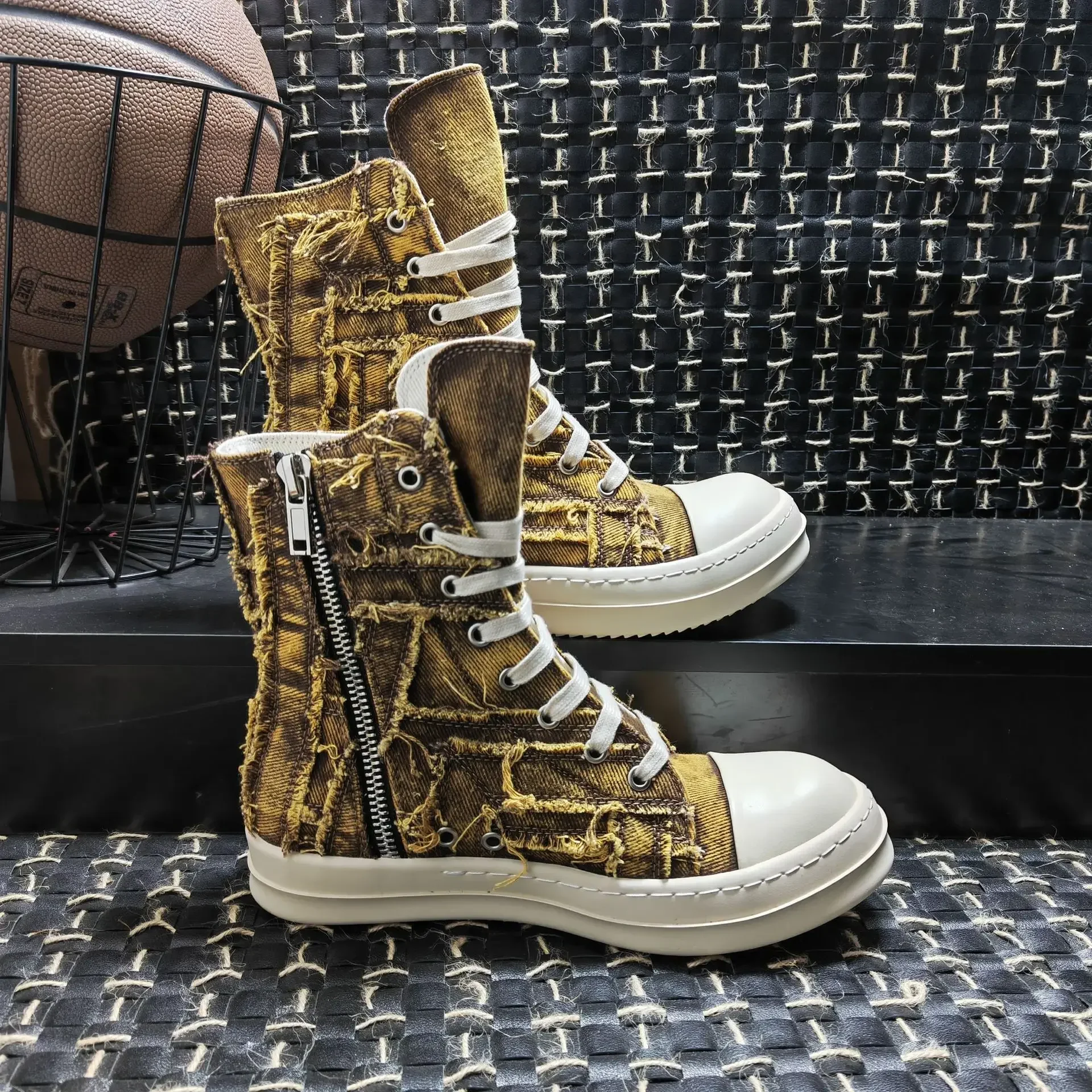 

2025 Men High Top Shoes Canvas Women Designer Sneakers Luxury Lace Up Zip High Street Autumn Flats Black Boots