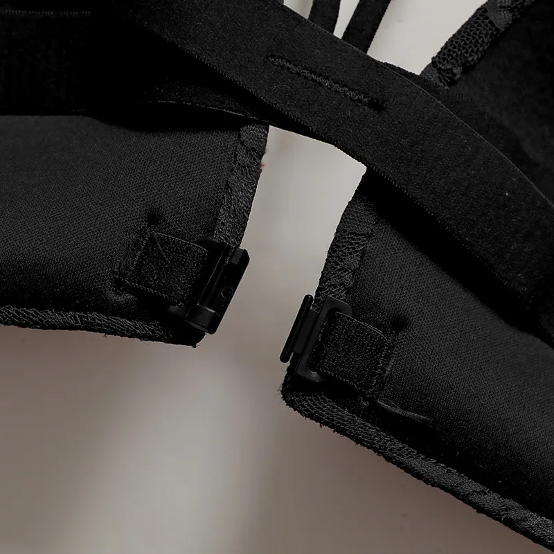 セクシーなレースブラ＆パンティーセット – フロントクロージャー、深いバックレスデザイン、大胆なルックのためのヨーロピアンスタイル