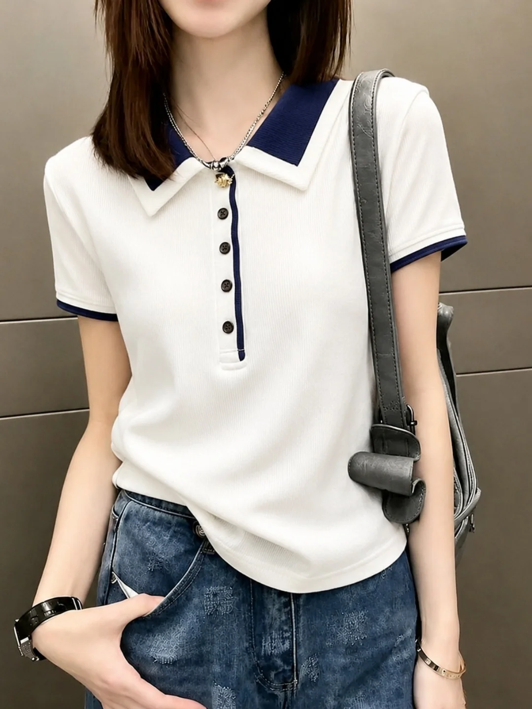 

Comfortable Ice Silk Knitted Neck T-Shirt Women's Fashionable Simple Summer Commute Friendly Short Sleeve Top