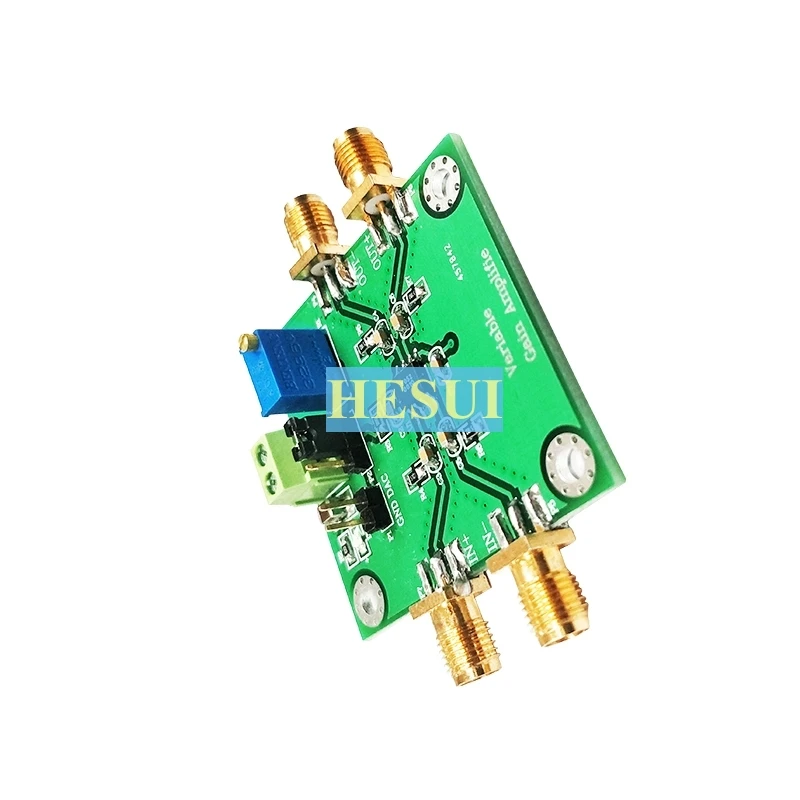 Uwb differential amplifier IVA-05208 single-ended input/output circuit