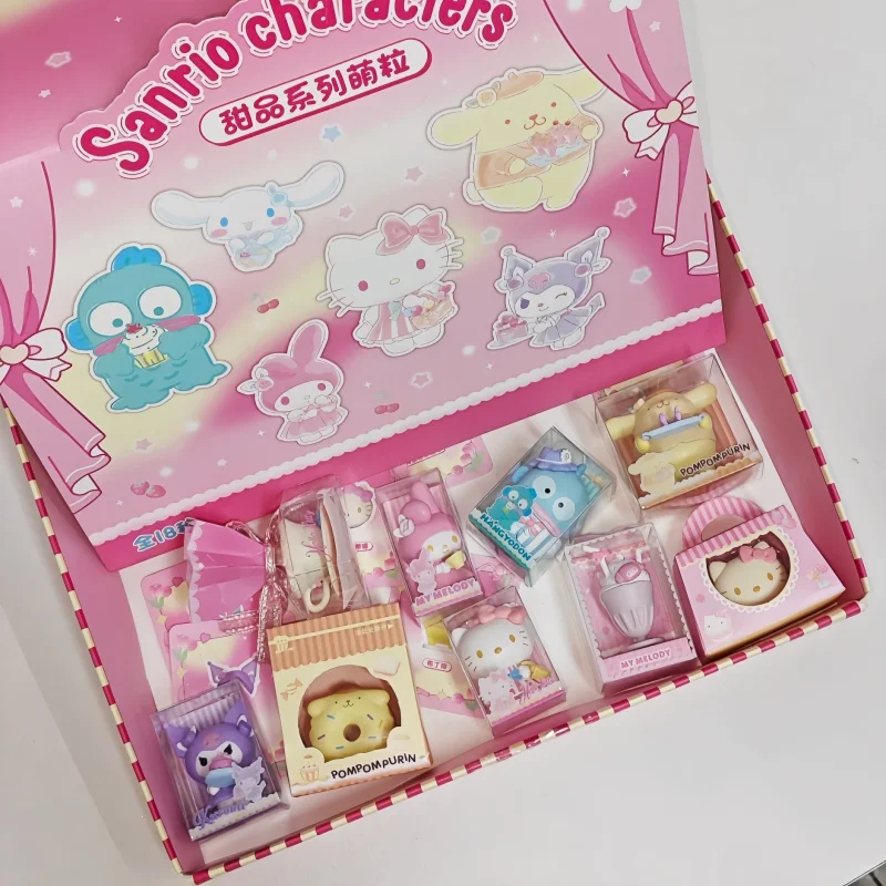 핫세일 애니메이션 캐릭터 디저트 시리즈 귀여운 미니 인형 데스크탑 장식 오너먼트 소녀들을 위한 수집용 장난감 선물