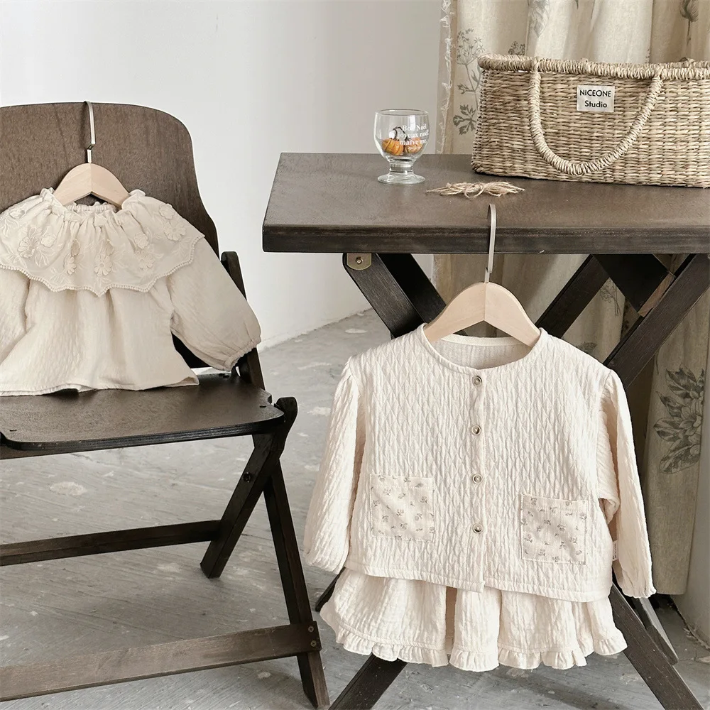 2025 Spring New Baby Long Sleeve Clothes Set Girls Floral Patch Tops + Short Pantskirt Sweet Princess 2pcs Suit Infant Outfits