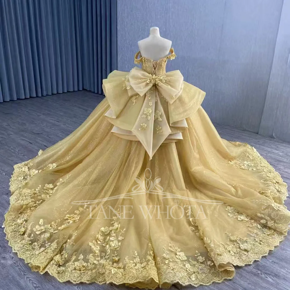 Золотое бальное платье Quinceanera, милое платье с открытыми плечами, на шнуровке сзади, вышитые бисером и блестками, аппликации для девочек