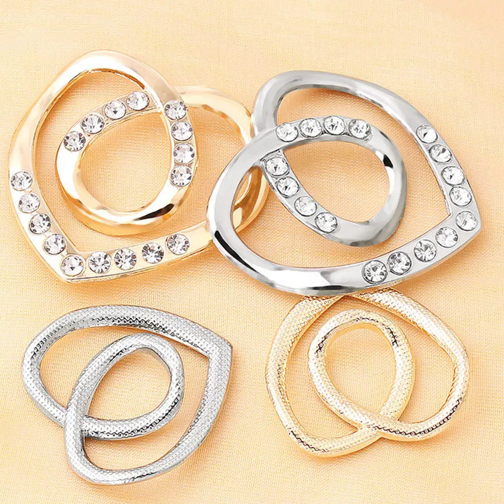 

4Pcs High-Grade Scarf Buckle Clothing Corner Margin Knotted Button Simple Versatile for T-Shirts Scarves Belts Decorative Scarf