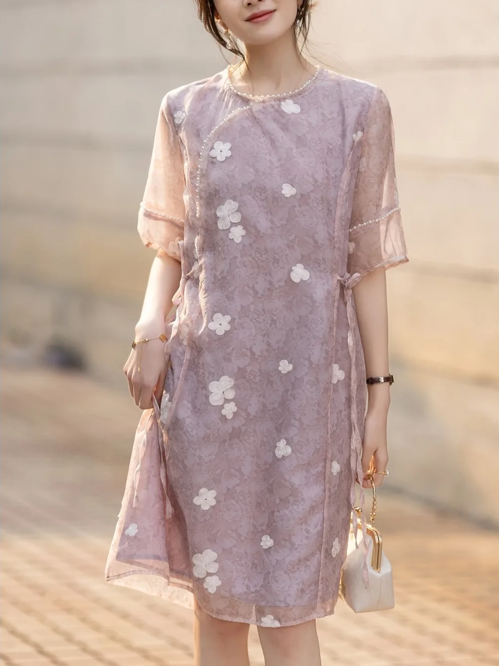 Vestido de talla ande para mujer, nuevo estilo chino, bordado, color mo, moda de verano, corte recto, Midi, cuello redo...