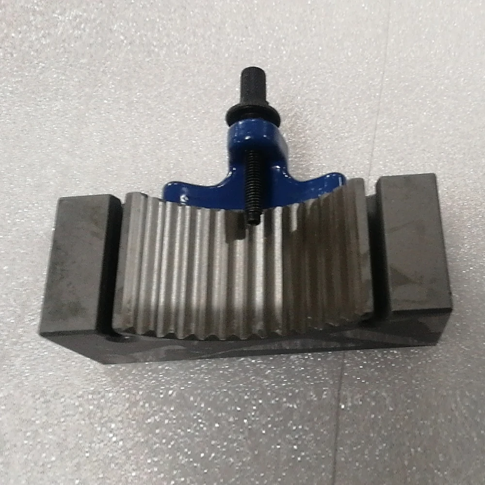 

BD25120 Quick Change Tool Post Turning and Facing Holder Fine Grinding Metal Blade Post Carrier Holder Gear Type Tool