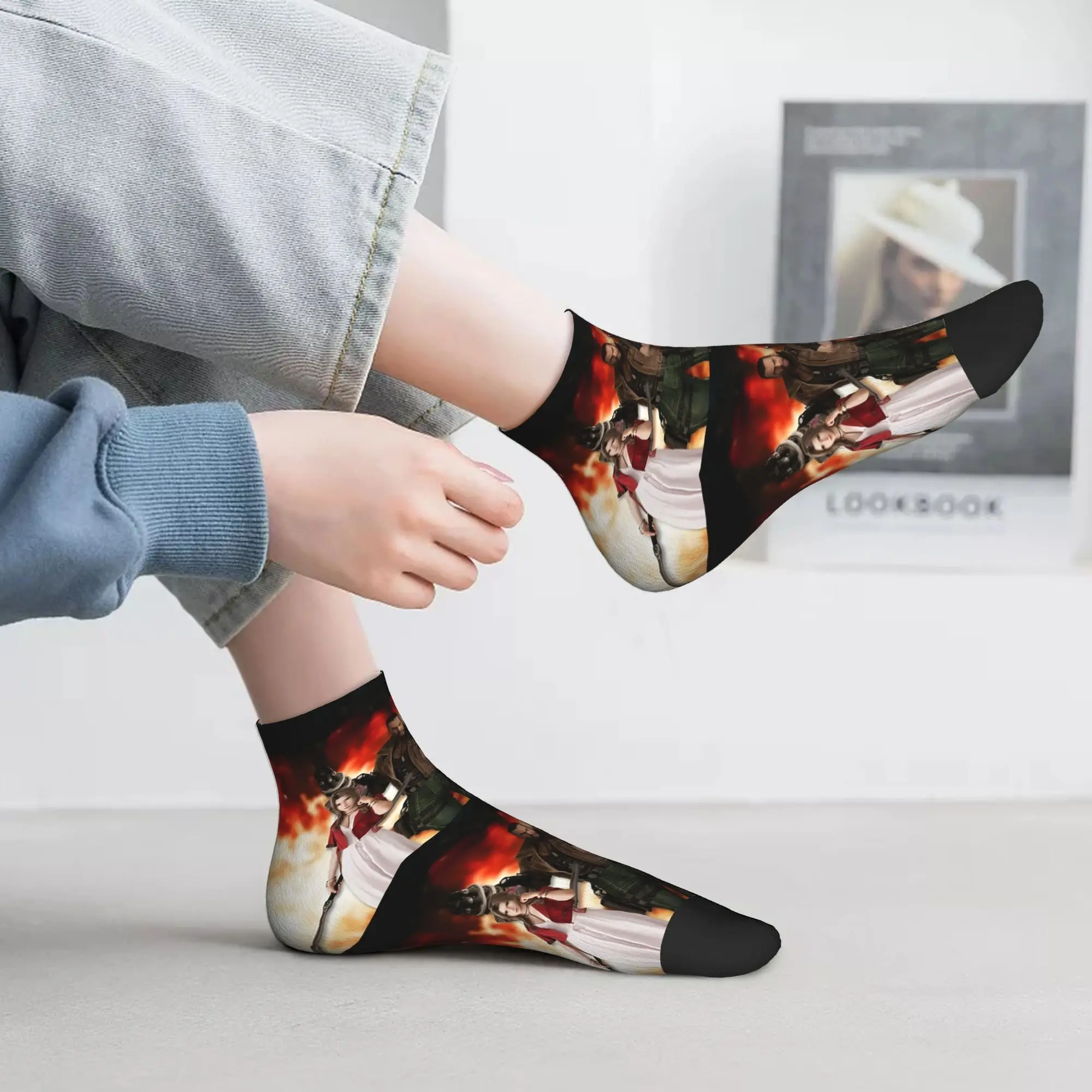 Final Fantasy VII - Chaussettes tout-en-un Harajuku Bas super doux Chaussettes toutes saisons Accessoires pour cadeaux unisexes