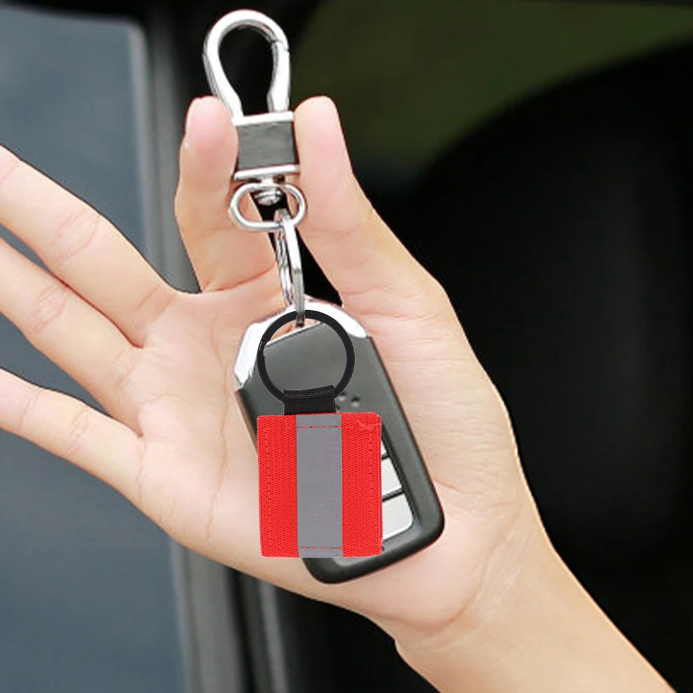

8 Pcs Reflective Backpack Pendants Keychain Tag Reflector Double Sided Safety Keychains Aluminum Alloy Handbag Ornament