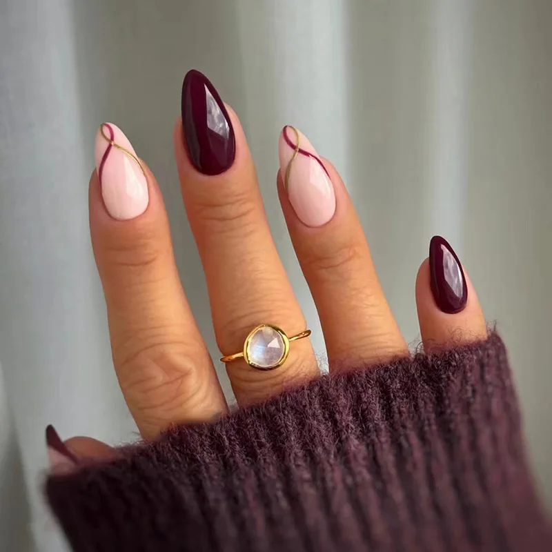 24 szt. Średniej długości migdałowe sztuczne paznokcie do wciskania z błyszczącym pudrem, wzór serca i linii, sztuczne paznokcie wielokrotnego użytku, pełne pokrycie, tipsy.