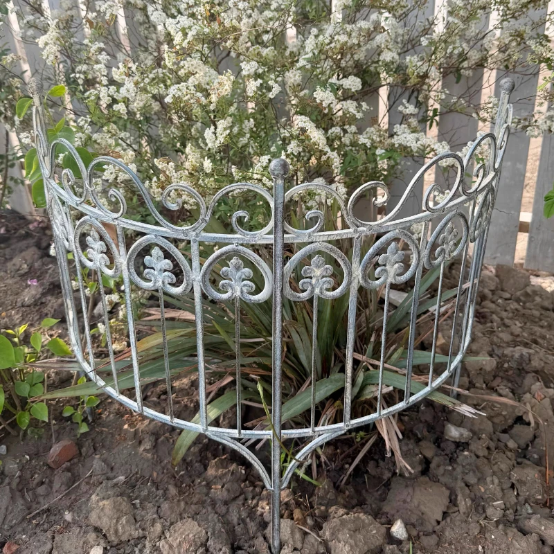 

Rustic Garden Fence Make Old Iron Plant Support System for Climbing Vines Flower Bed Decor Border Ground Inserted Garden Trellis