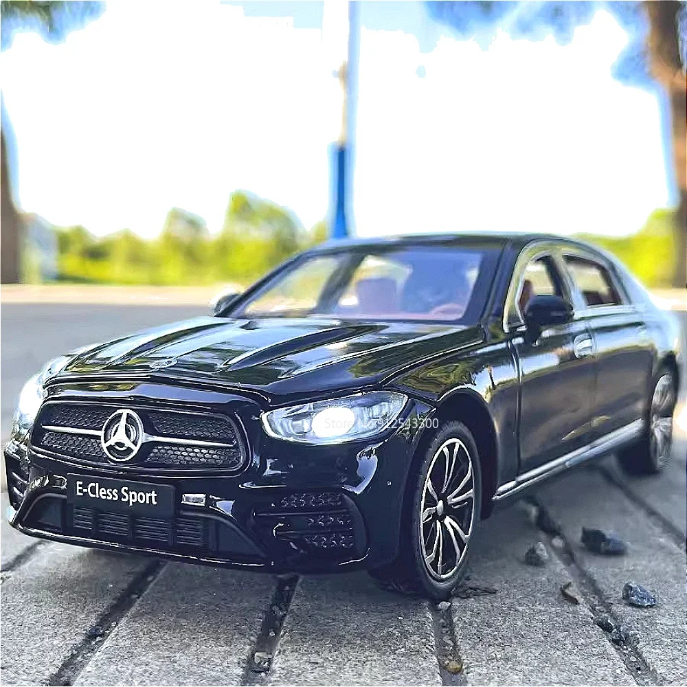 1:24 Benz E300L E-cless Sport Model Car Toy Metal Diecast Miniature Simulation Vehicles Pull Back Toys Collection Birthday Gifts