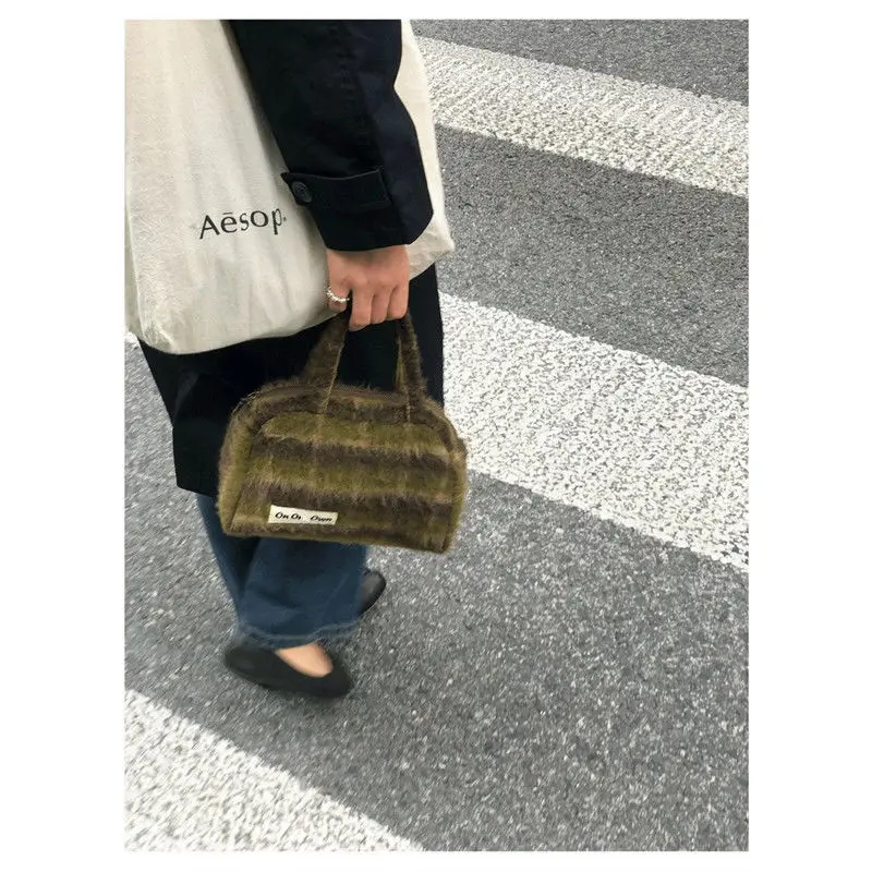 Miyagawa Mini borsa per ragazze 2023 nuova borsa in peluche autunno e inverno borsa a tracolla singola di alta qualità borsa a tracolla portatile