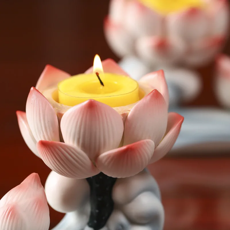 Candela di Buddha realizzata a mano in porcellana con fiore di loto, portacandele, statua di Buddha, decorazione per altare