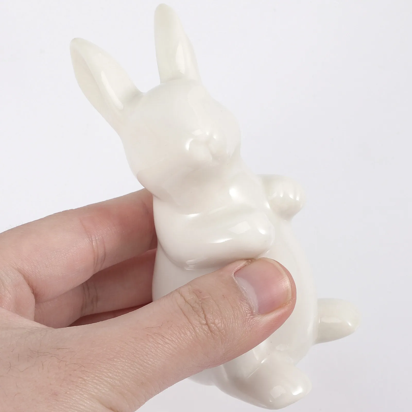 2Pcs Premium White Ceramic Rabbit Statue Cute Bunny Ornament Lightweight Classic Design for Living Room Bedroom Shelf Display