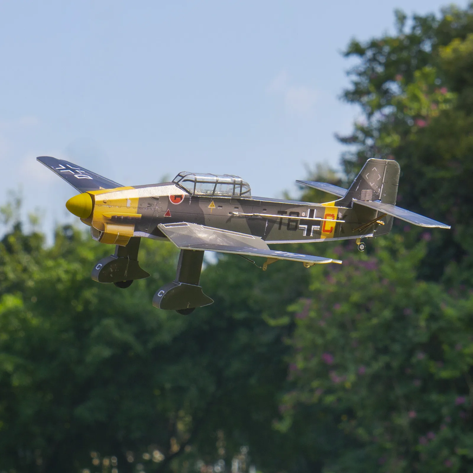 Ju-87 Stuka Bom DIY RC Kit w/Gyro Transmitter & Retractable Gear, Aerobatic Model Building for Teens Adults - STEM Gift Project