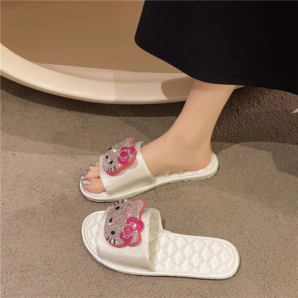 

Cartoon Hello Kitty Women's Sandals Water Diamond Cute Diamond House Slippers Summer Anti Slip Quilted Indoor Bedroom Fashion