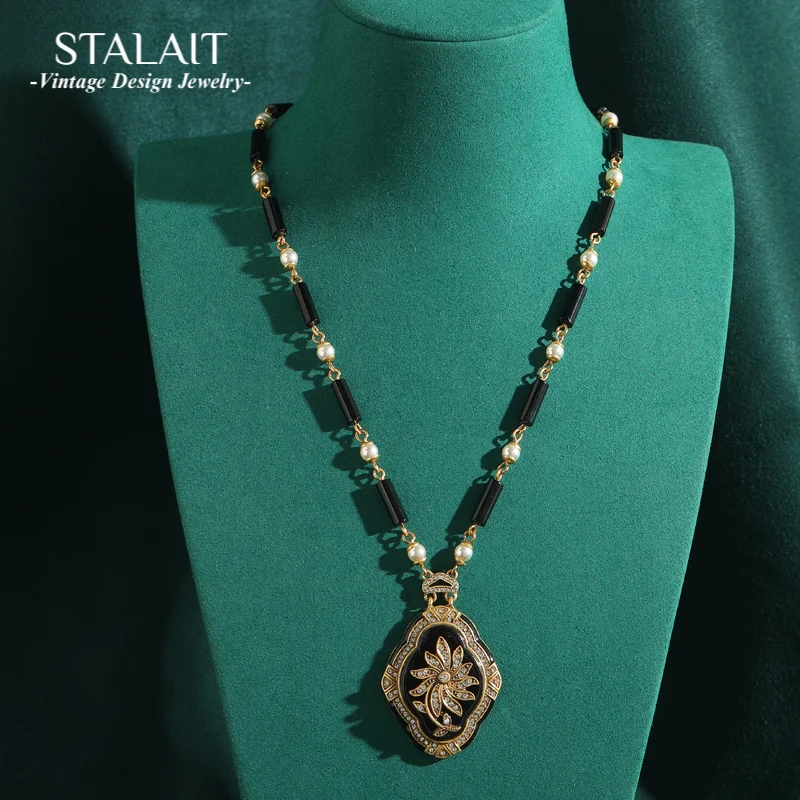 

Vintage Pendant Enamel Sun Flower Black Necklace Rice Beaded Gold Color Chain for Women Accessories Antique Jewelry Luxury New