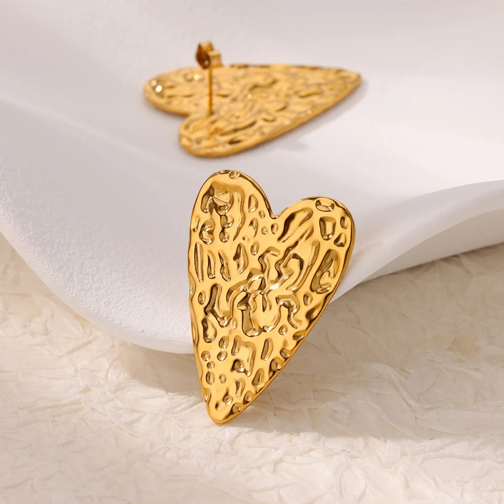 قرط مرصع بقلب من الفولاذ المقاوم للصدأ للنساء ، لون ذهبي ، قلب مكتنز ، قرط جمالي للزفاف ، إكسسوارات مجوهرات ، هدية