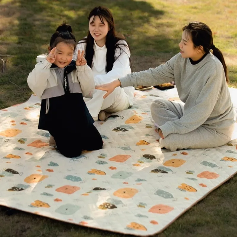 

Outdoor Waterproof Lightweight Mat Beach Cute Portable Folding Picnic Camping Mat Tourism Nature Hike Moisture-proof Mats