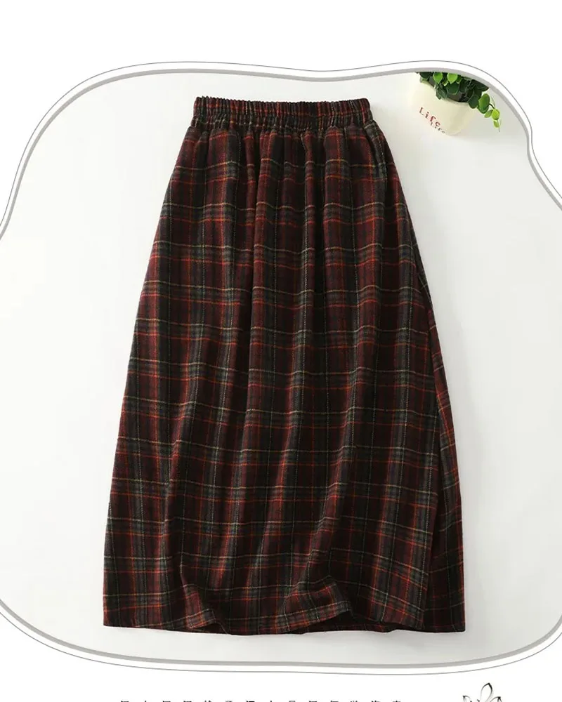 

2025 Women's Autumn-Winter Vintage Check Tweed Mid-Length A-Line Umbrella-style Skirt With Wide Hips And Large Skirt Hem