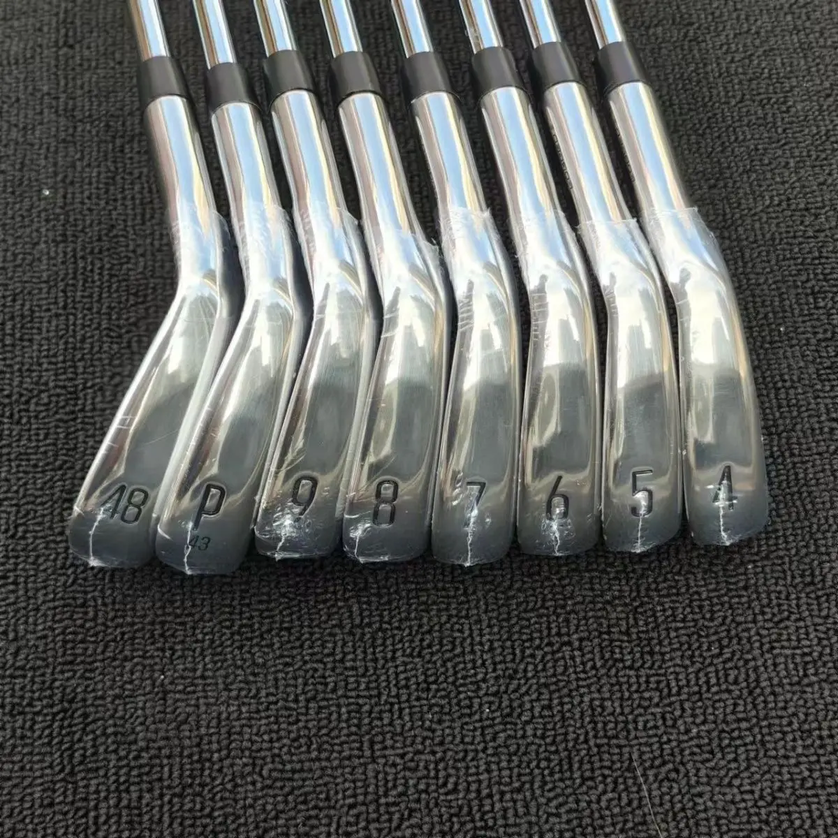 Golf ironsT-200 The three generation T-200 Golf irons Golf club iron Set 4-9 P (8pcs ) With Steel/Graphite Shaft Head Cover