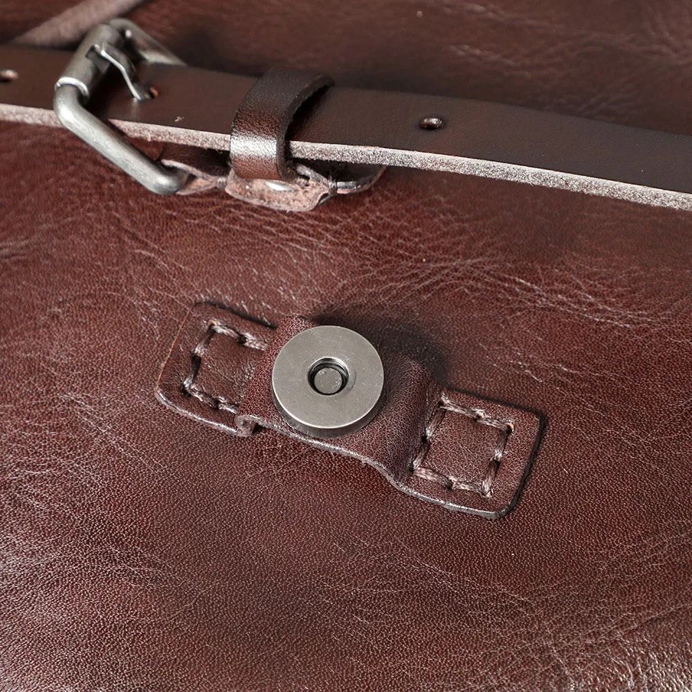 Lässiger Herrenrucksack aus echtem Leder, Laptoptasche für Herren, Reisetasche, Obermaterial aus Rindsleder, modischer Herrenrucksack im Preppy-Stil – Detail 34