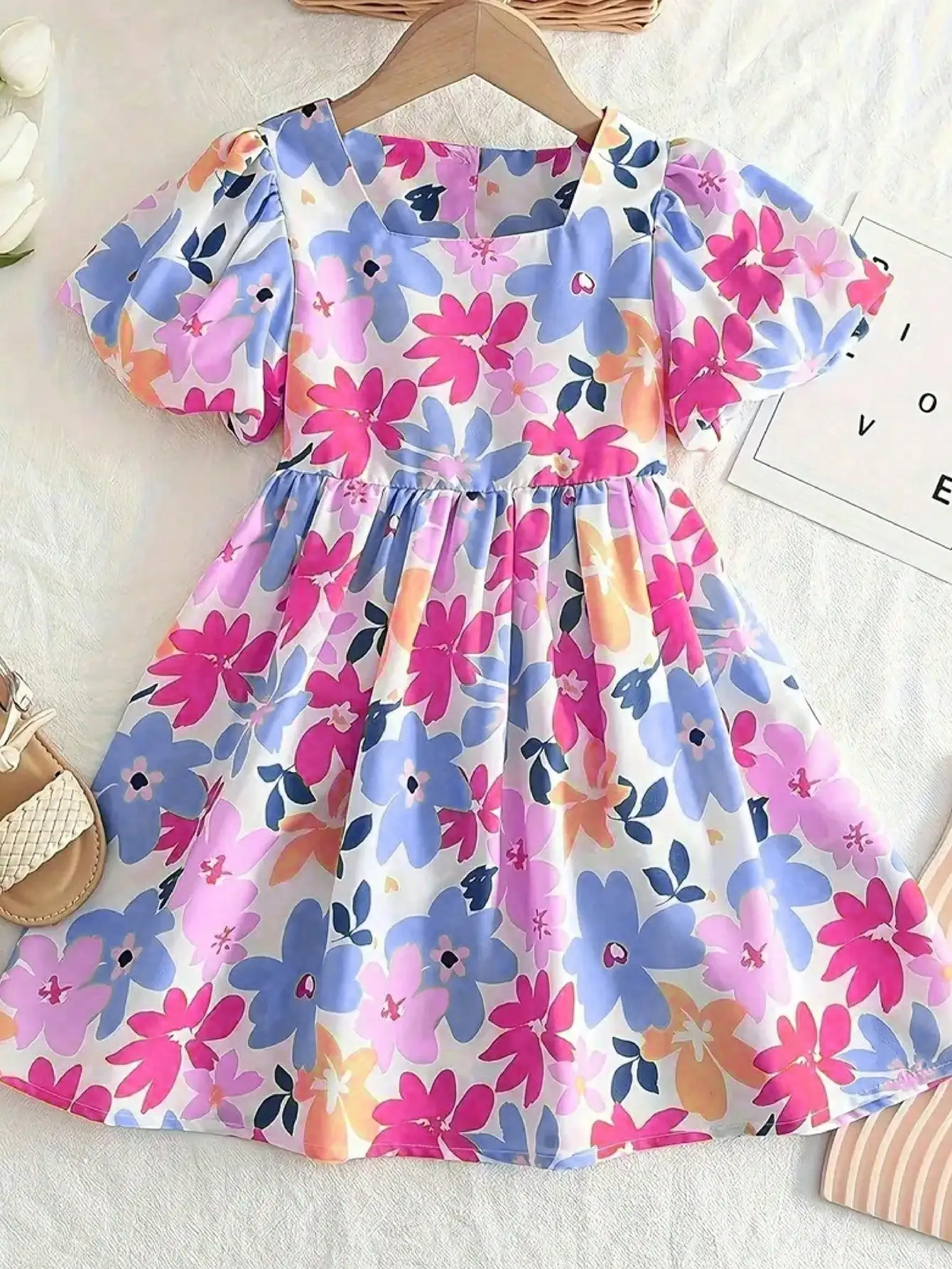 2026 Süßes Lässiges Sommer-Party-Geschenk für Mädchen Blumenmuster Schleife Quadratischer Kragen Dekoratives Kurzarm-Mädchenkleid – Detail 10