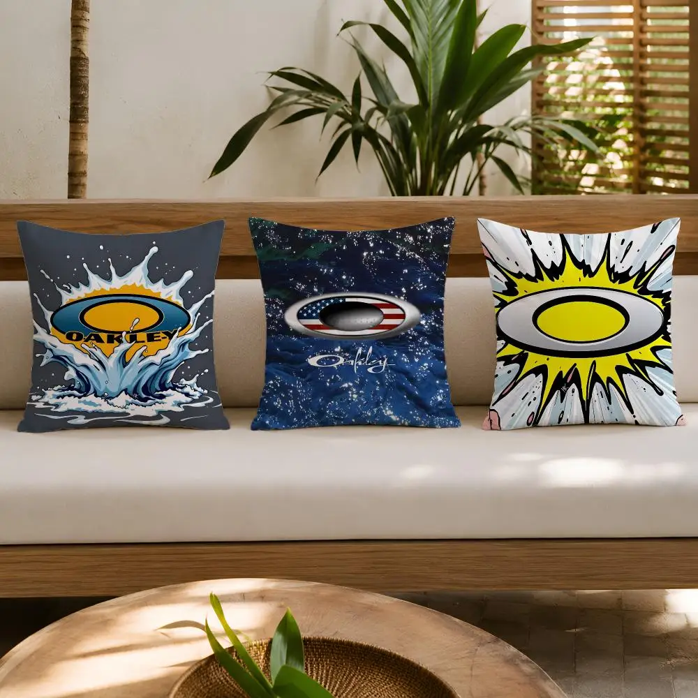 Decorative Trendy Brands O-oakley Cushion Cover Double-Sided Plush Sofa Cushion Covers Organic Breathable Invisible Zipper