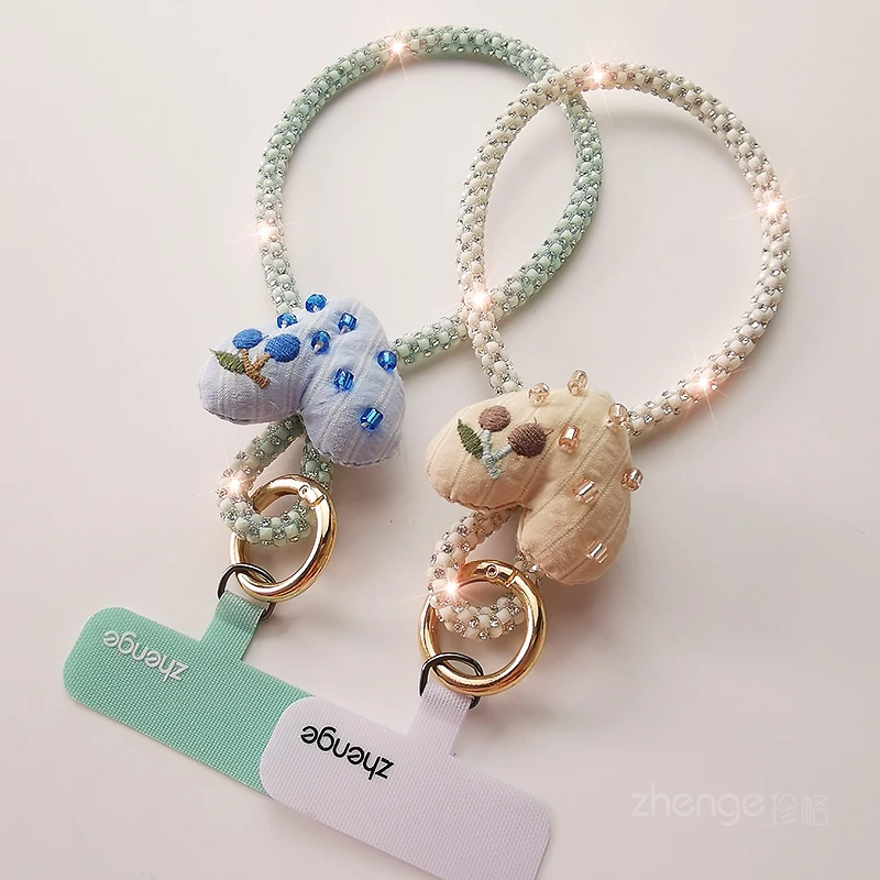 Tali Gantungan Ponsel Cherry Heart Tali Pergelangan Tangan Pendek, Tali Gantungan Casing Ponsel Anti Jatuh untuk Luar Ruangan Produk Baru