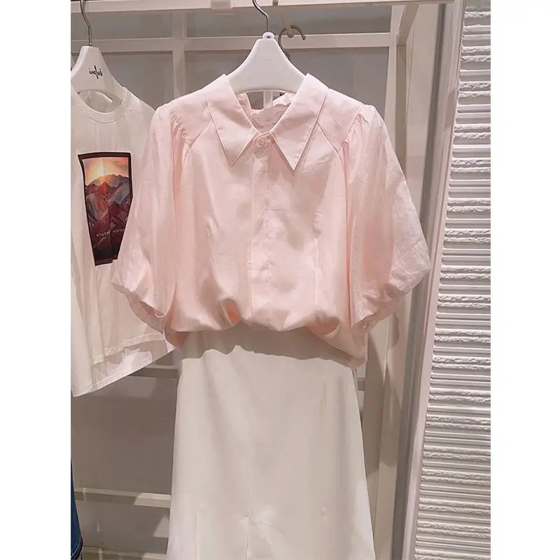 

2024 New Women's Summer French Pink Design Feels Small and Beautiful Small Shirt Unique and Exquisite Short Sleeved Shirt