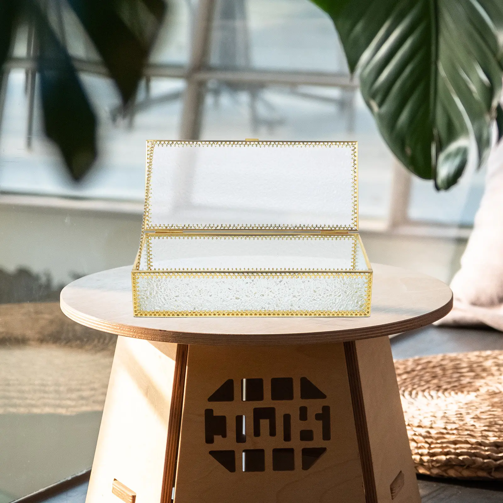 

Vintage Glass Jewelry Box Iron Frame Compact Square Organizer Case for Rings Earrings Necklaces Bracelets Trinket Storage