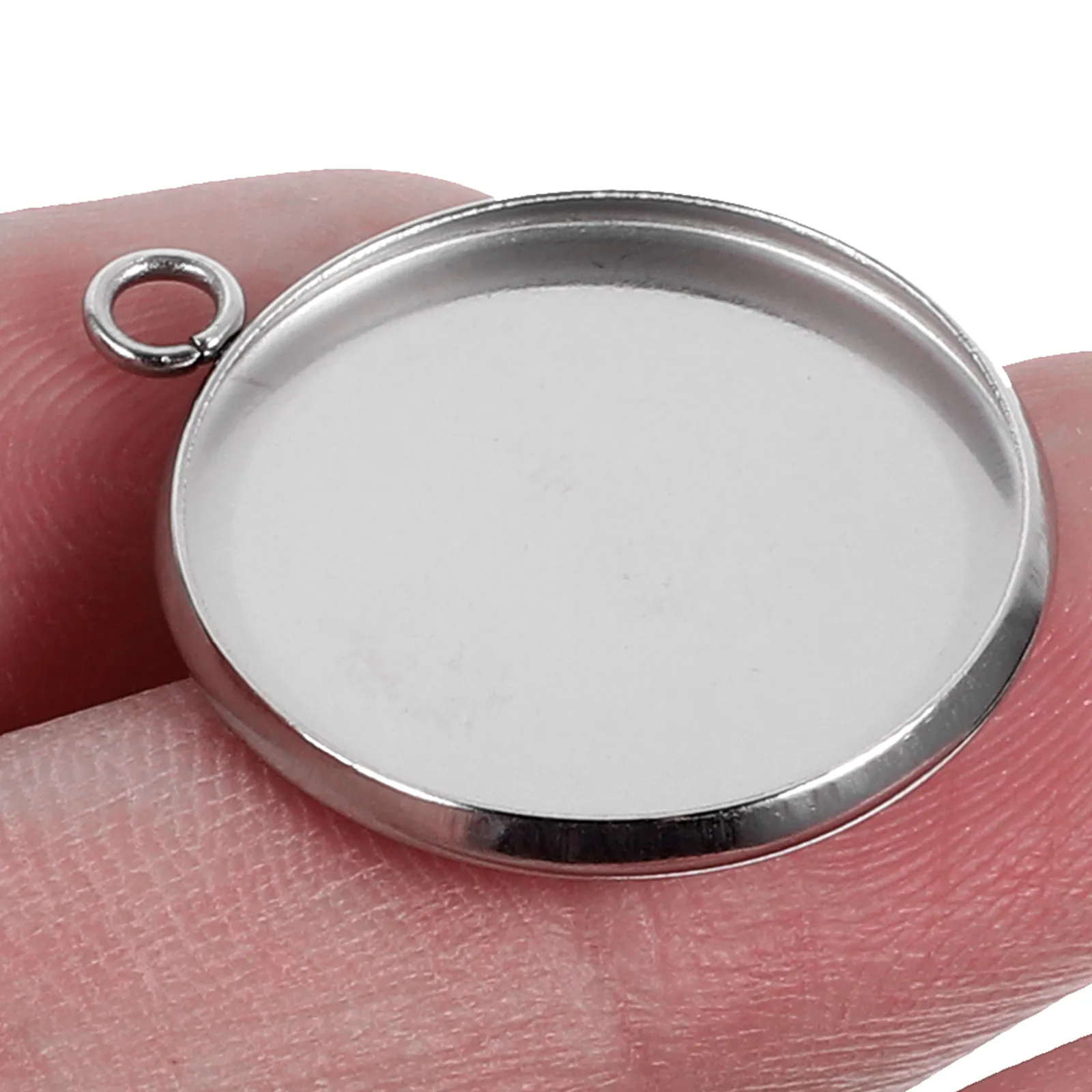 

60Pcs Stainless Steel Bezel Pendant Tray Jewelry Making Supplies for DIY Necklace Bracelet Craft DIY Pendant Trays
